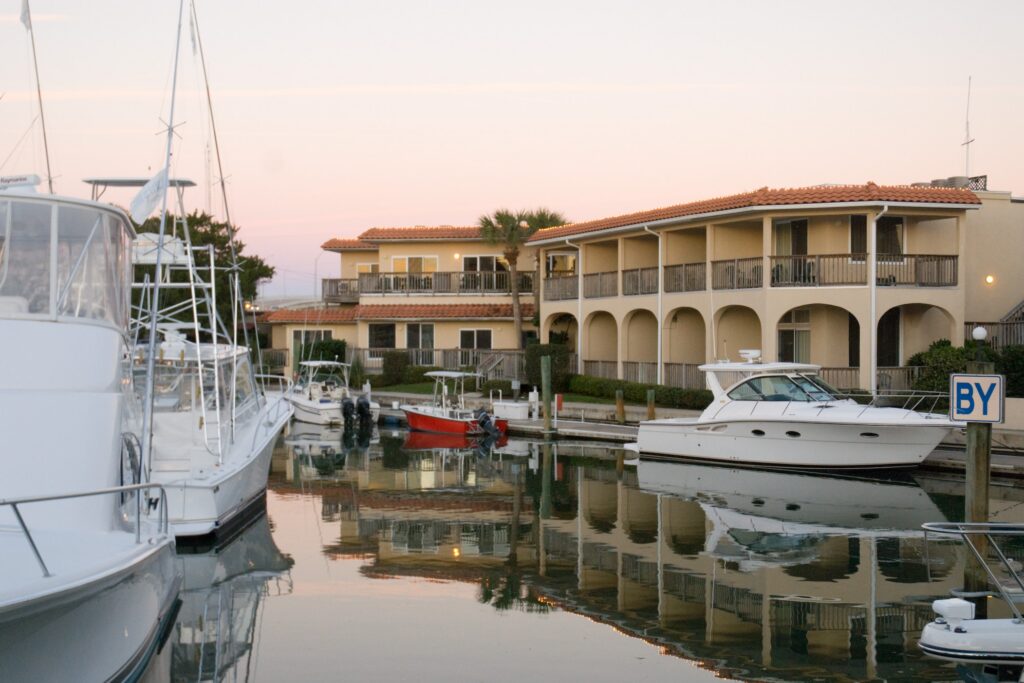 The Inn at Camachee Harbor